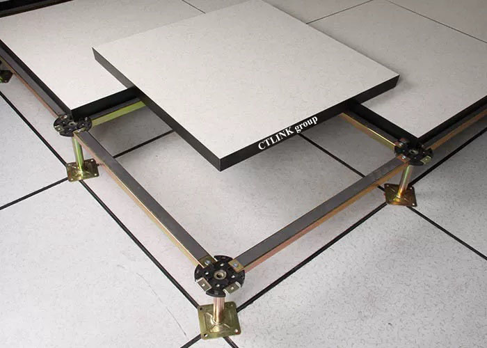 installation-hpl-chipboard-woodcore-hpl-raised-floor
